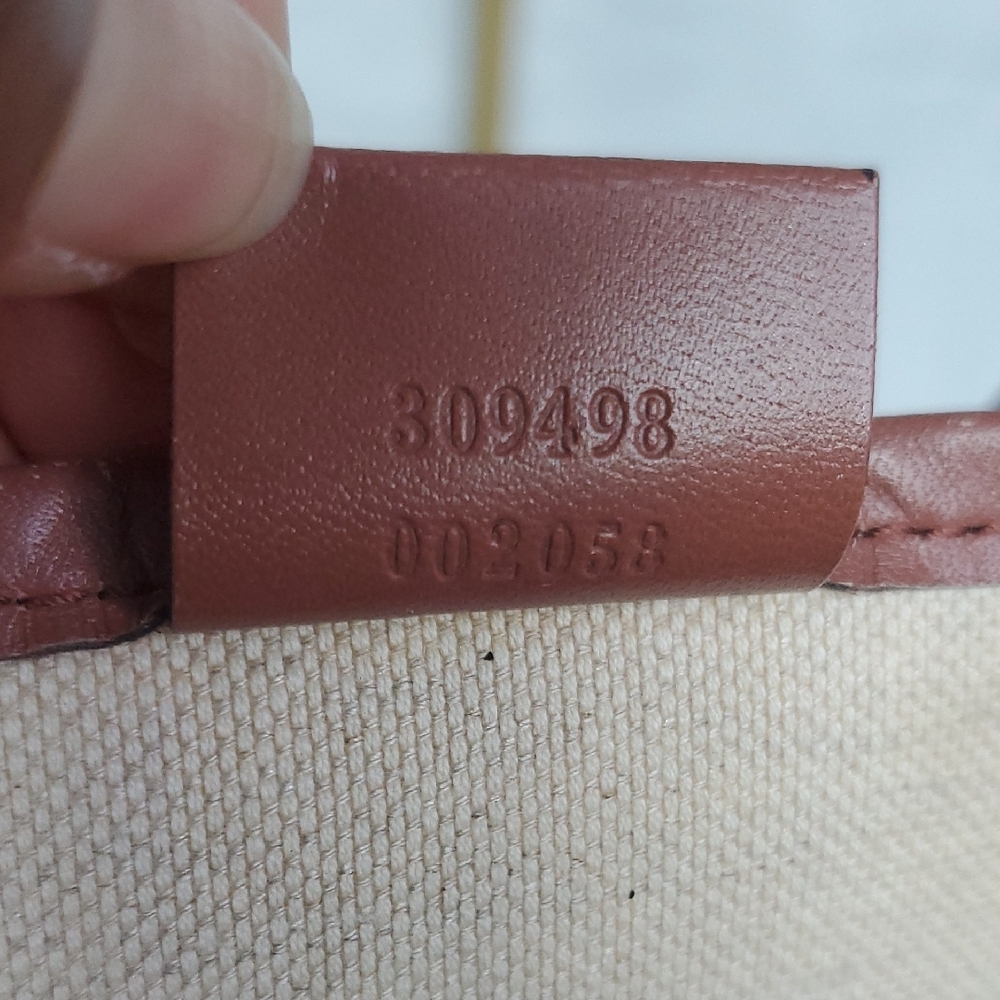 Gucci Beige GG Star Tote - Picture 5 of 17